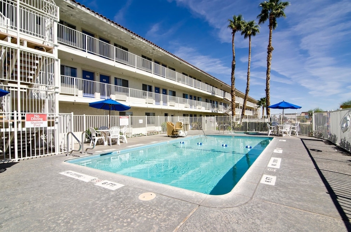 Imagen de la piscina del Motel 6 Twentynine Palms, Ca. Foto 18