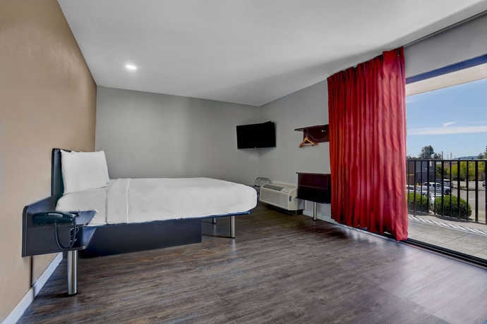 Imagen de la habitación del Motel 6 Ukiah, Ca - North. Foto 13