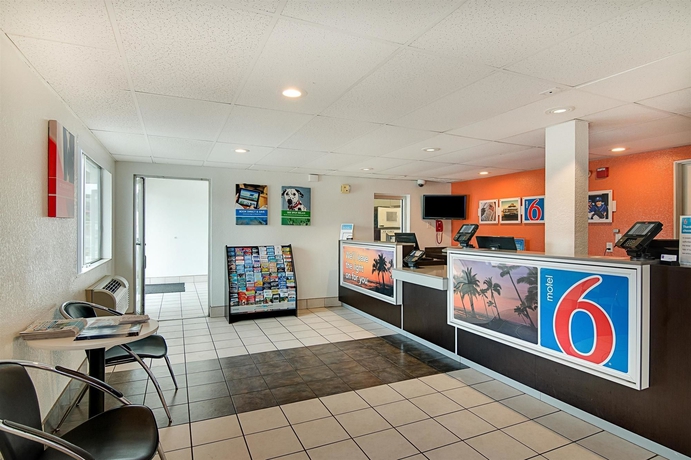 Imagen de los interiores del Motel 6 Ventura, Ca - Beach. Foto 6