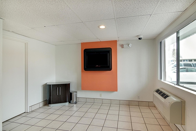 Imagen de los interiores del Motel 6 Ventura, Ca - Beach. Foto 7