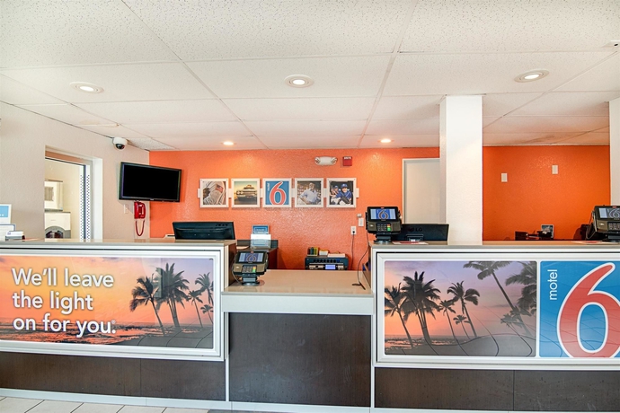 Imagen de los interiores del Motel 6 Ventura, Ca - Beach. Foto 8