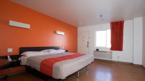 Imagen de la habitación del Motel 6 Victorville - Desert Express. Foto 6