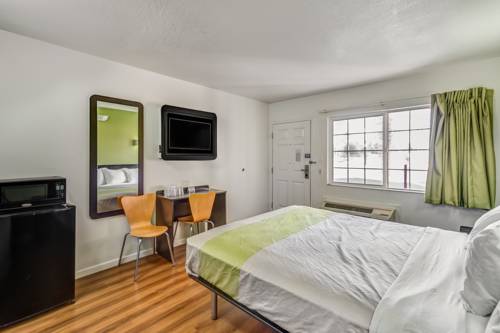 Imagen de la habitación del Motel 6 Visalia, Ca. Foto 3