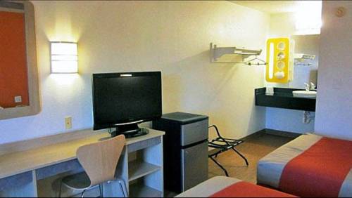 Imagen de la habitación del Motel 6 Warren, Mi - Detroit East. Foto 3