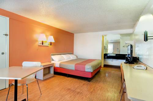 Imagen de la habitación del Motel 6 Washington Pennsylvania. Foto 4