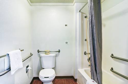 Imagen de la habitación del Motel 6 Washington Pennsylvania. Foto 7