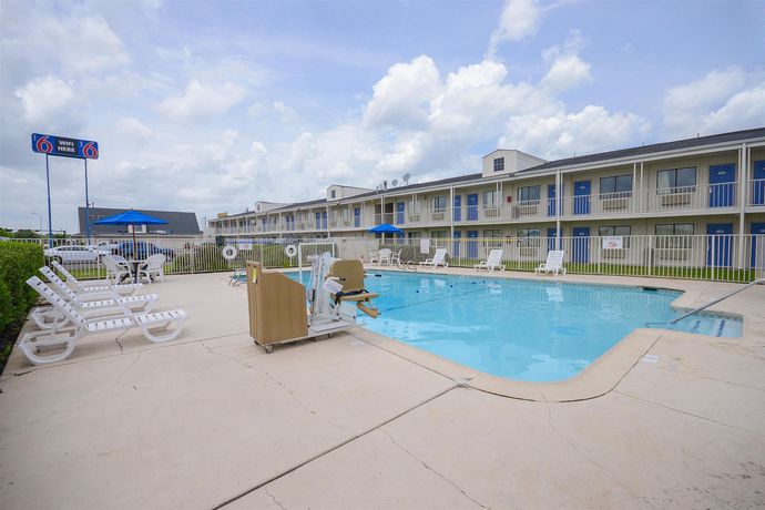 Imagen de la piscina del Motel 6 Webster, Tx - Houston - Nasa Lake. Foto 13