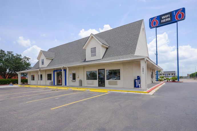 Imagen de la piscina del Motel 6 Webster, Tx - Houston - Nasa Lake. Foto 14