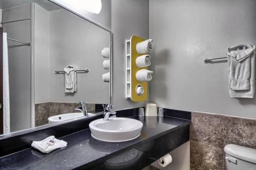 Imagen de la habitación del Motel 6 Weslaco, Tx. Foto 6
