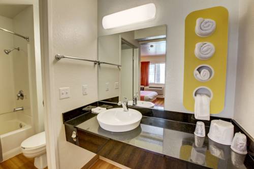Imagen de la habitación del Motel 6 Westminster, Ca - North. Foto 8