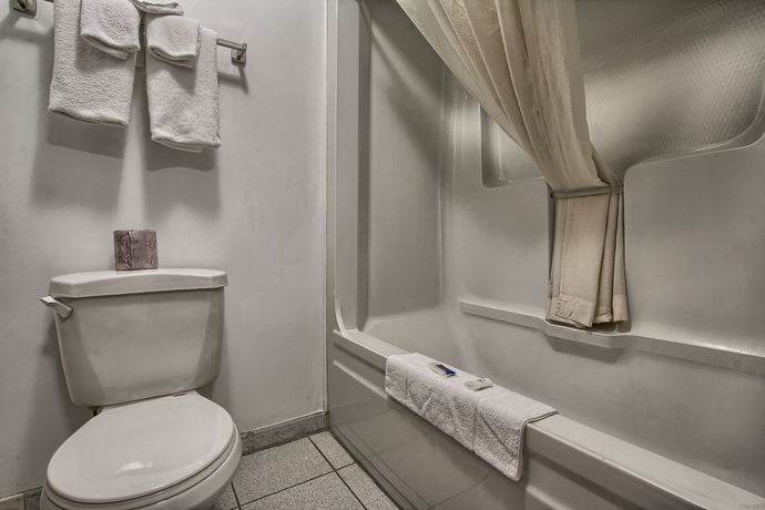 Imagen de la habitación del Motel 6 Windsor, On. Foto 10