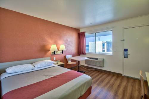 Imagen de la habitación del Motel 6 Youngtown, Az - Phoenix - Sun City. Foto 3