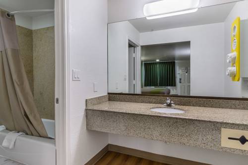 Imagen de la habitación del Motel 6 san marcos, tx - north. Foto 5