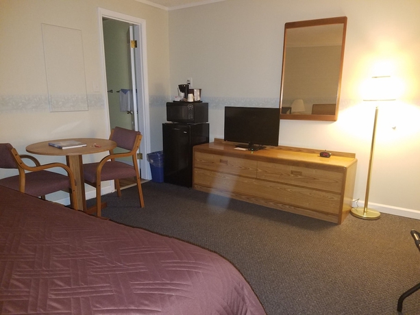 Imagen de la habitación del Motel A Holiday. Foto 12