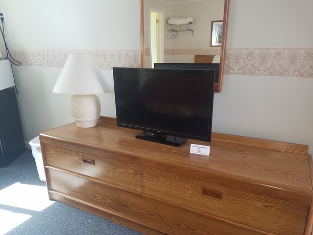 Imagen de la habitación del Motel A Holiday. Foto 14