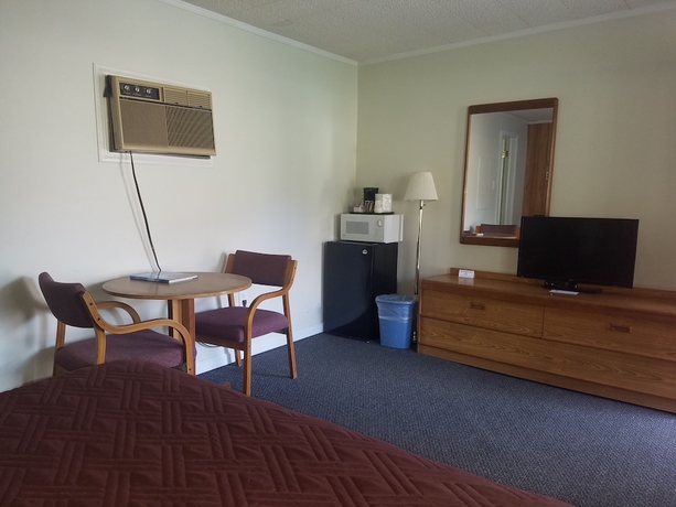 Imagen de la habitación del Motel A Holiday. Foto 15