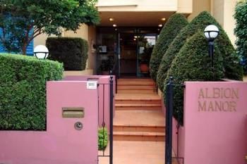 Imagen de los interiores del Motel Aaa Albion Manor Apartments and. Foto 10