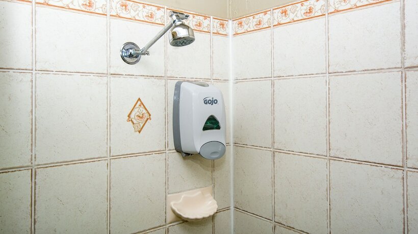 Imagen de la habitación del Motel Aalbany. Foto 17