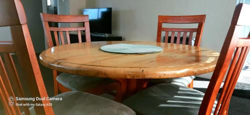 Imagen de la habitación del Motel Aaron Court. Foto 6