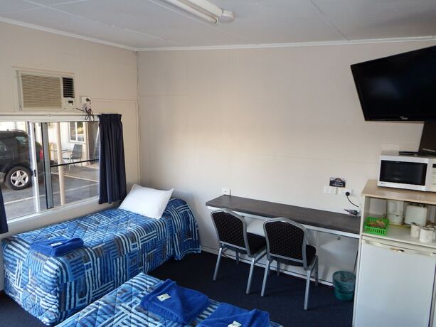 Imagen de la habitación del Motel Acacia, Chinchilla. Foto 18