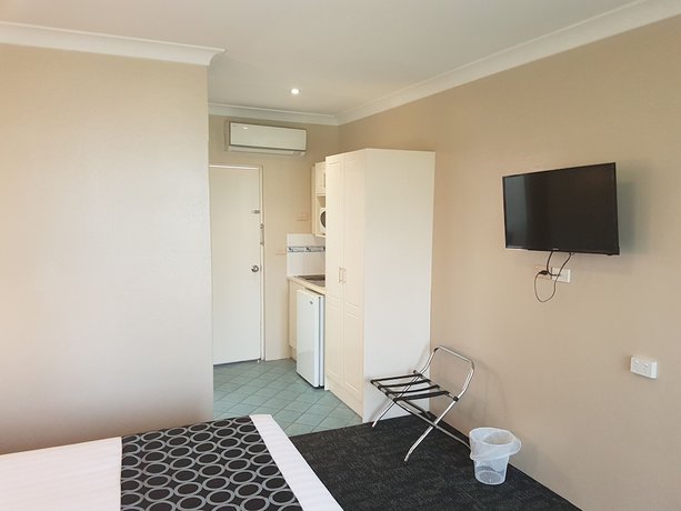Imagen de la habitación del Motel Acacia Griffith. Foto 9