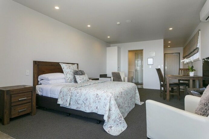 Imagen general del Motel Acacia Lake View. Foto 2