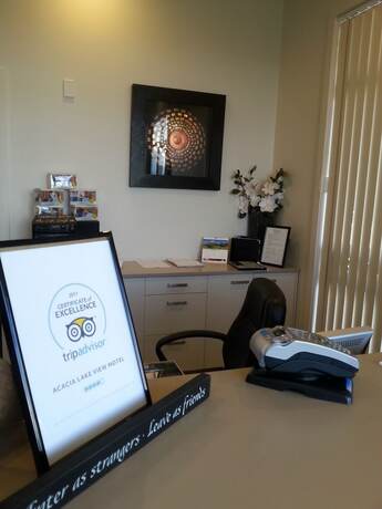 Imagen general del Motel Acacia Lake View. Foto 5