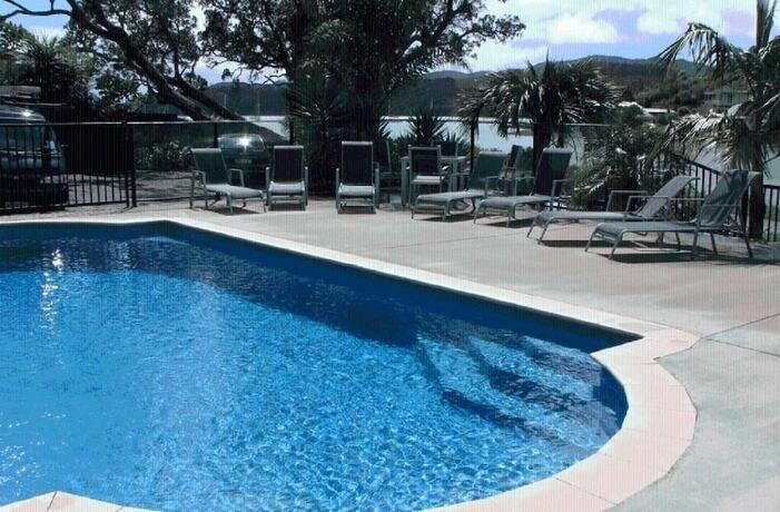 Imagen de la piscina del Motel Acacia Lodge. Foto 20