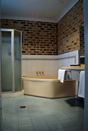 Imagen de la habitación del Motel Airport Sir Francis Drake. Foto 5