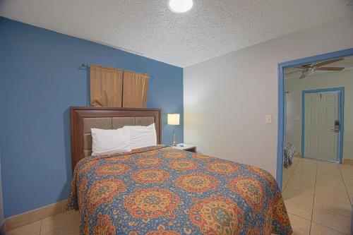 Imagen de la habitación del Motel Aladdin Motel By OYO Merritt Island. Foto 13