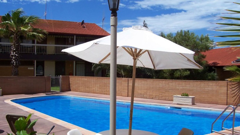 Imagen de la piscina del Motel Alexander Whyalla. Foto 20