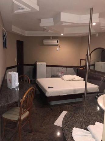 Imagen de la habitación del Motel Ali, Parnamirim. Foto 8