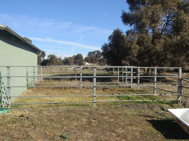 Imagen de los exteriores del Motel Allonville. Foto 11