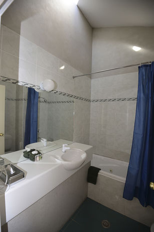 Imagen de la habitación del Motel Alpine Resort. Foto 8