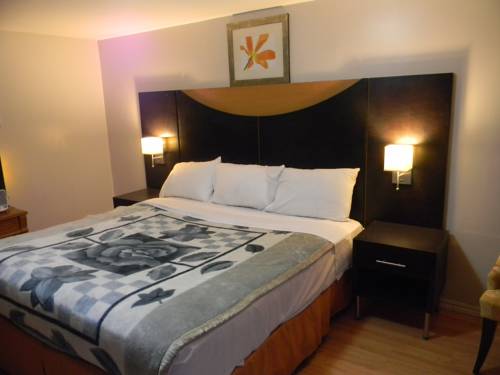 Imagen de la habitación del Motel American Plaza. Foto 9