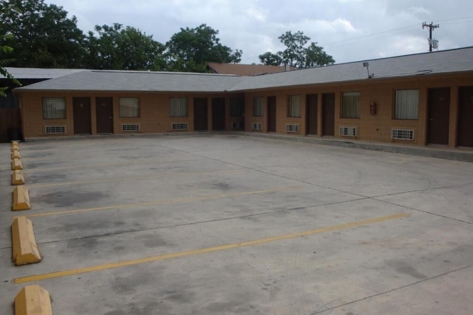 Imagen de los exteriores del Motel American, San Antonio. Foto 15