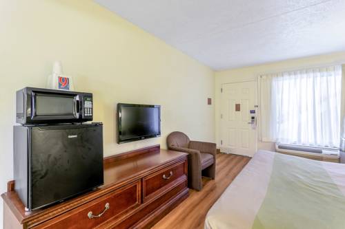 Imagen de la habitación del Motel Americas Best Value Inn Edgewood, MD. Foto 3