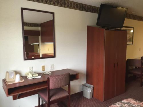 Imagen de la habitación del Motel Americas Best Value Inn & Suites Brunswick. Foto 14