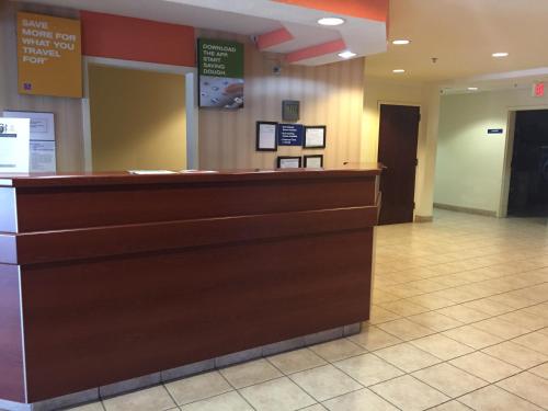 Imagen general del Motel Americas Best Value Inn & Suites Brunswick. Foto 4