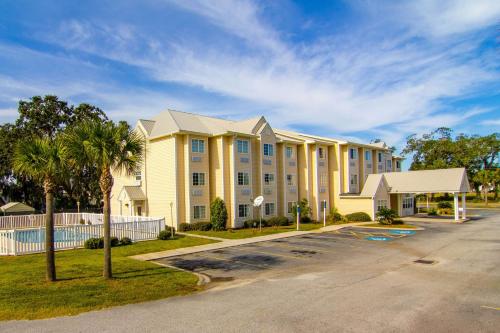 Imagen general del Motel Americas Best Value Inn & Suites Brunswick. Foto 8