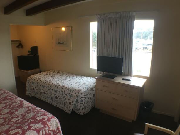 Imagen general del Motel Anchor Lodge, Fort Bragg. Foto 10