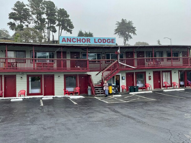 Imagen de la habitación del Motel Anchor Lodge, Fort Bragg. Foto 16