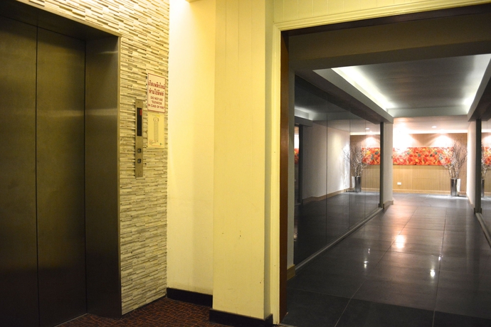 Imagen de los interiores del Motel A-one, Bangkok. Foto 12