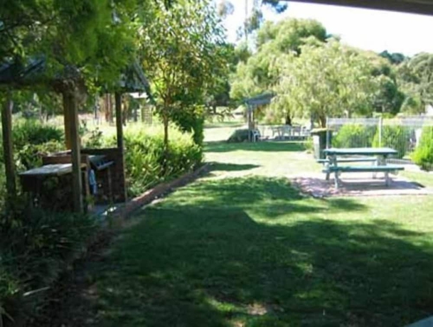 Imagen de los exteriores del Motel Aristocrat Waurnvale. Foto 8