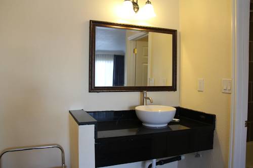 Imagen de la habitación del Motel Astro, San Bernardino. Foto 5