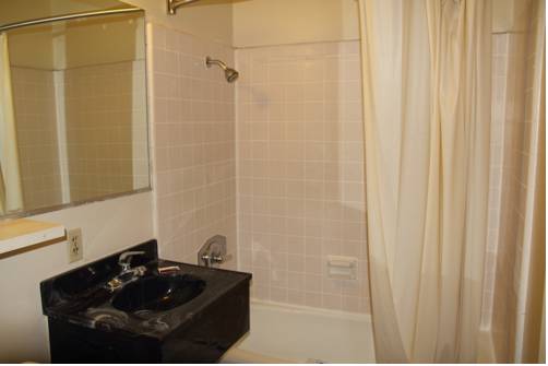 Imagen de la habitación del Motel Astro, San Bernardino. Foto 15
