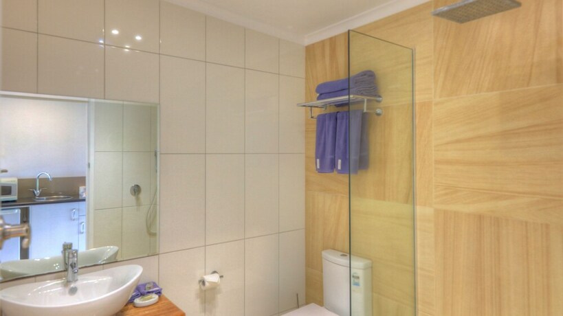 Imagen de la habitación del Motel Atherton. Foto 16