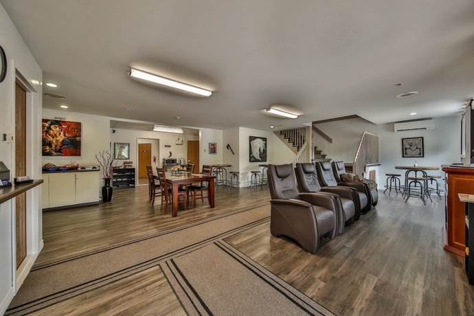 Imagen de los interiores del Motel Auberge Drakkar. Foto 16