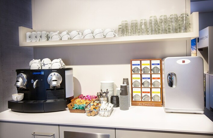 Imagen del bar/restaurante del Motel B Smart Landquart. Foto 17