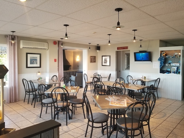 Imagen del bar/restaurante del Motel Baie St Catherine. Foto 7